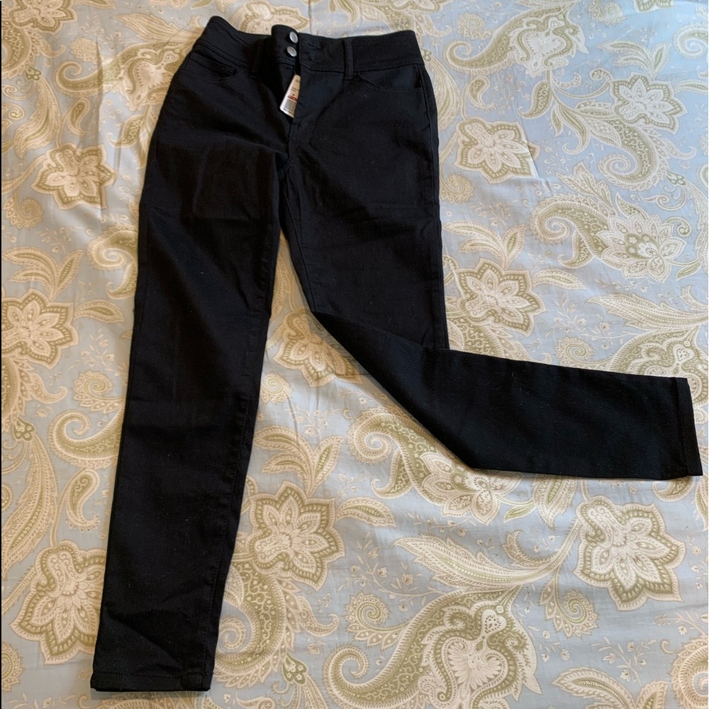 Forever 21 black jeans M